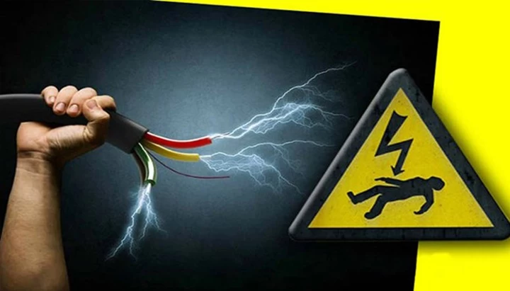 ফুলবাড়ীতে বিদ্যুৎস্পৃষ্ট হয়ে কৃষকের মৃত্যু