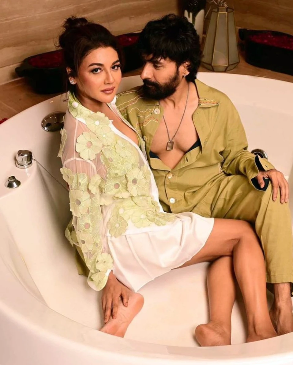 গোপন প্রেম ও প্রেমিকের কথা স্বীকার করলেন জয়া আহসান