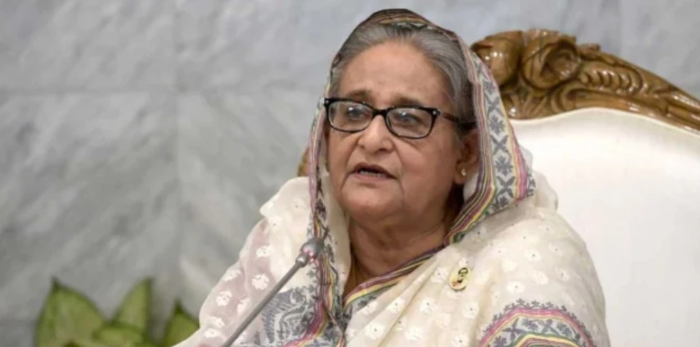 শেখ হাসিনাসহ ২৮৬ জনের দেশত্যাগে নিষেধাজ্ঞা